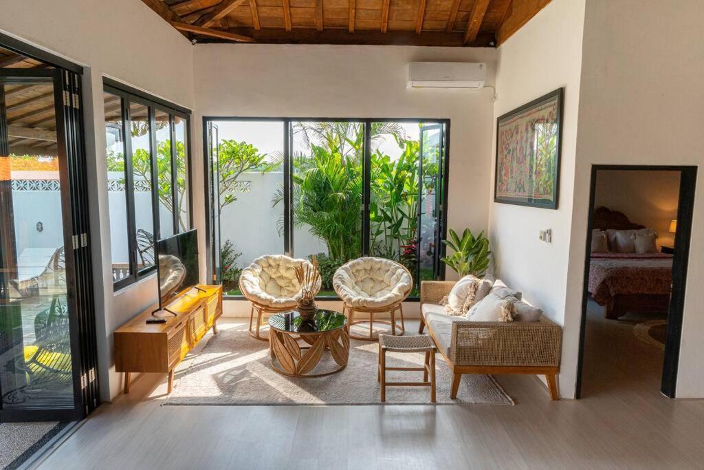 Berawa Canggu Stylish Joglo 3 Bedrooms Private Villa With Private Pool Ngoại thất bức ảnh